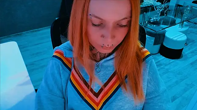 InesGold XXX чат на живо