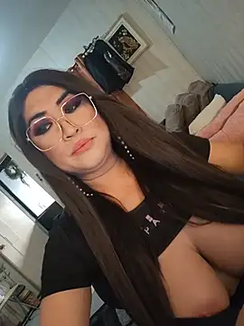 THE_GODDESSOFCUM_n Webbikameraesitys