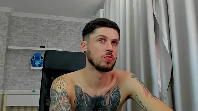 Chat +18 de JonahShaw ao vivo