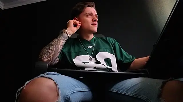 FelixStarkk Chat XXX live