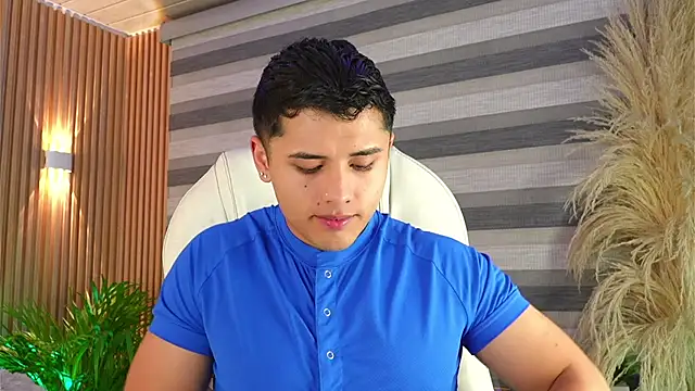 MatiasKornn Live XXX chat
