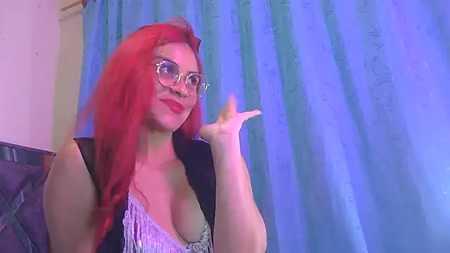 Chatroom XXX en direct de tinny_emiily