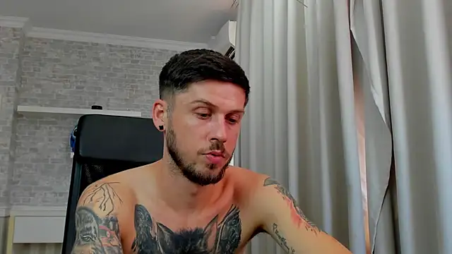 JonahShaw XXX чат на живо