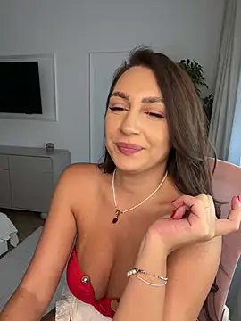 ClaraaJoy Chat XXX live