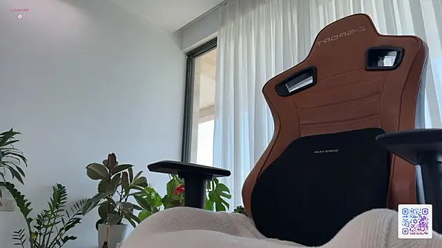 Pertunjukan Kamera Web AudreyBarren