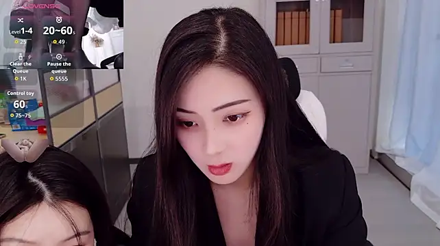 yangyang-777 Webcam show