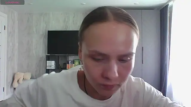 Annie_Cohn Adlı Modelin Canlı XXX Sohbeti