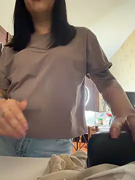 Naughtbaby_2025 – Naživo XXX chat
