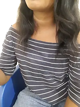 Navya6879's Live XXX Chat