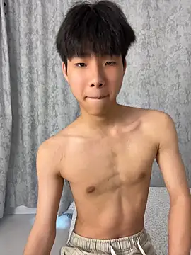 guoguo18n Live XXX chat