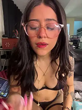 Chat XXX en directo de Chanel-fire