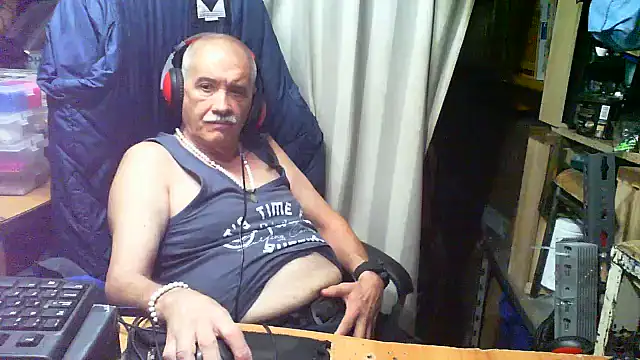 nonnomaturobisex Show in webcam