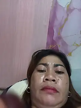 SweetChubbyMommy_02's Live XXX Chat