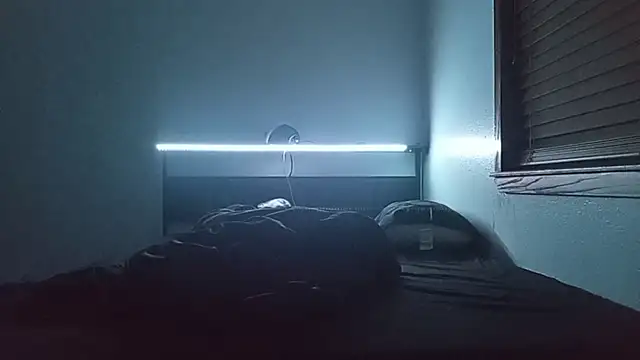 צ'אט XXX בשידור חי של stoner_420