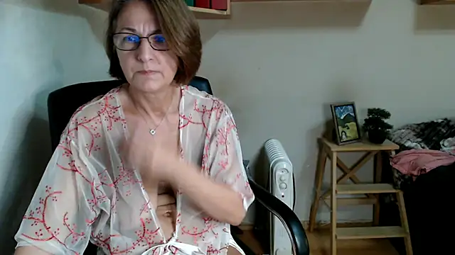 Chat +18 de katemodel ao vivo