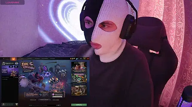 ZXCENSORED- webkamerás műsora