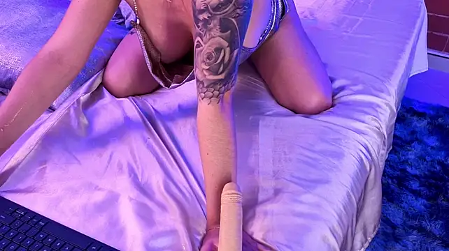 Sembang XXX Secara Langsung mandi4pole_
