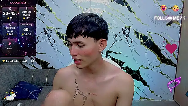 XXX chat uživo modela tanjiro_cute
