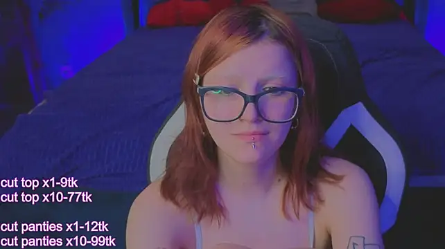 Chat +18 de Sheena_coy ao vivo