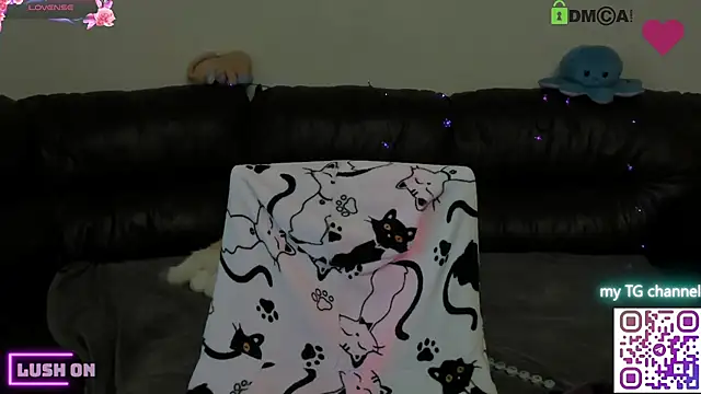 Chat +18 de LinneaChan ao vivo
