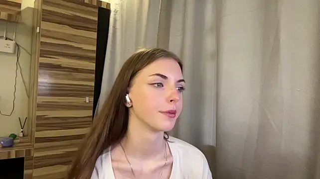 XXX chat uživo modela Mia_meowt
