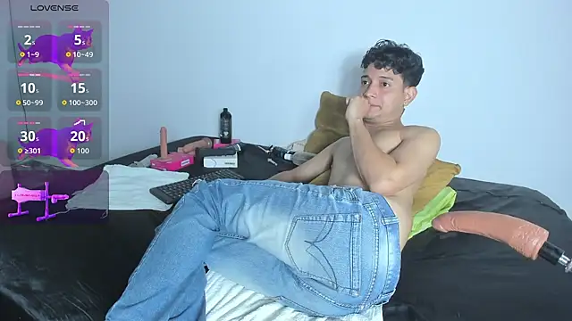 Benjamin_Buster Chat XXX live