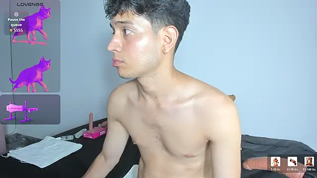 צ'אט XXX בשידור חי של Benjamin_Buster