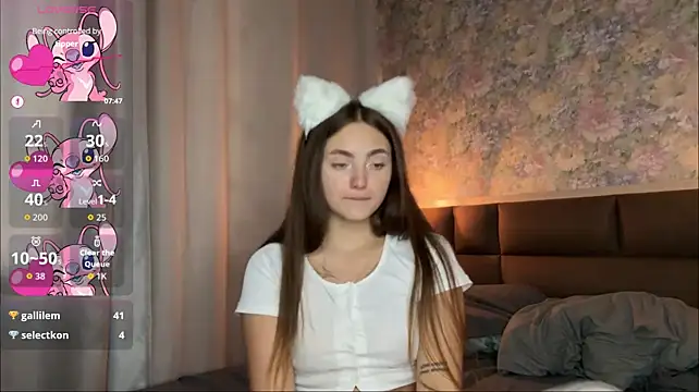 LoraDavi live XXX chat