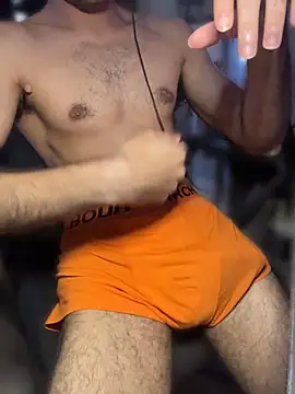 xfitbro Adlı Modelin Canlı XXX Sohbeti