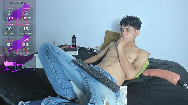 Benjamin_Buster Chat XXX in diretta