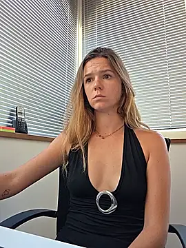 Show de lucie_mehott na webcam