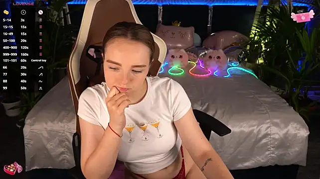 Chat XXX en directo de FoxyShy