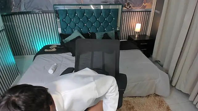 Chat XXX ao vivo de max_hunter1