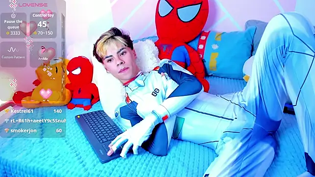 Callum_777n Webbikameraesitys