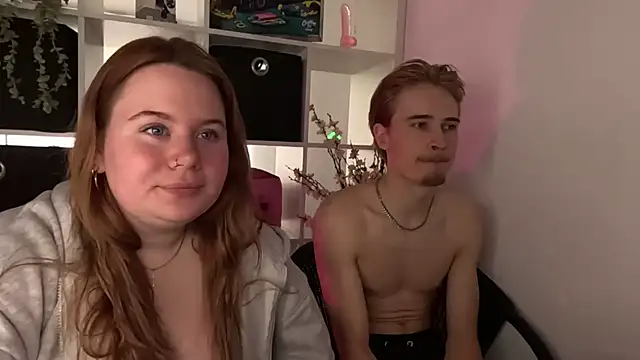 Czat XXX na żywo – ItsLittleLola