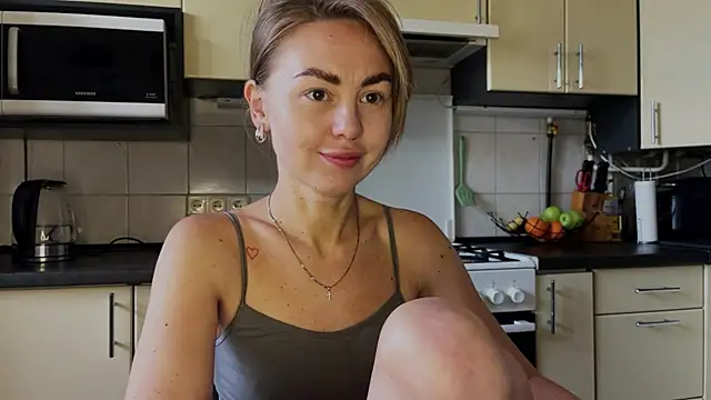 Marta_Kelly Adlı Modelin Canlı XXX Sohbeti