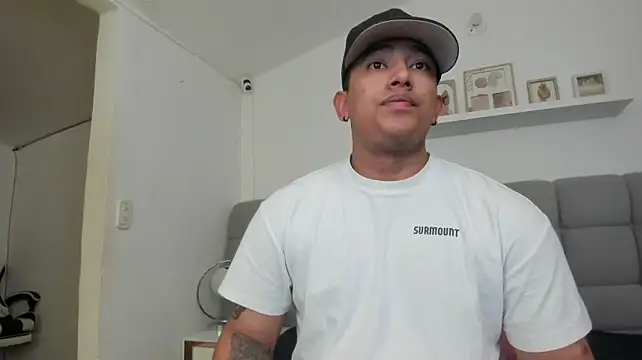 erotic_sins' Live XXX Chat