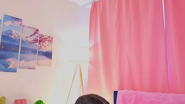 LunaLurk's Live XXX Chat