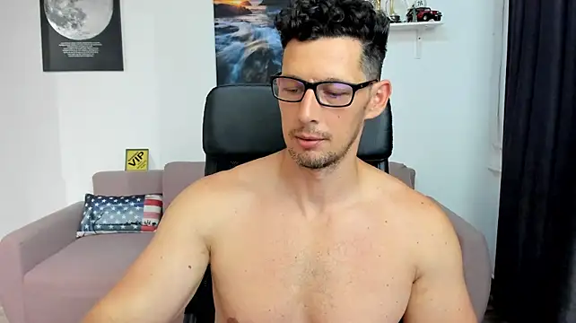 BrutusK08 – Naživo XXX chat