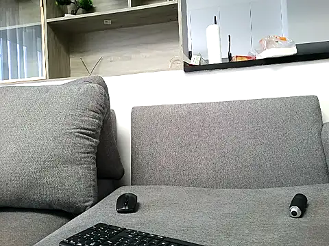 צ'אט XXX בשידור חי של kinkydolll