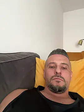 InsaneMattt Adlı Modelin Canlı XXX Sohbeti