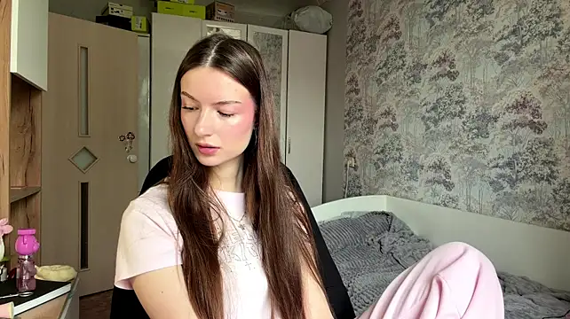 MargoMarcell XXX чат на живо