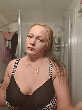 Chat +18 de -HotAnna- ao vivo