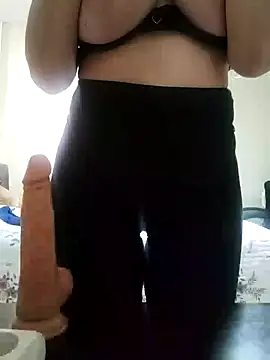 NovaMia – webcam-show