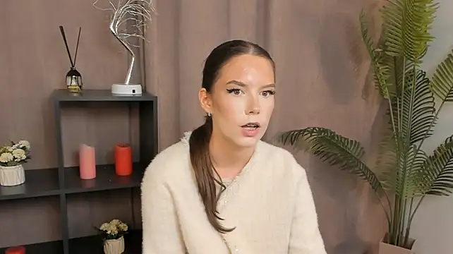 MarcellaAveado's Live XXX Chat