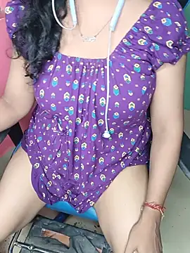 DesiRiya26 webcam show