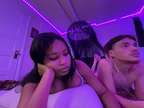 צ'אט XXX בשידור חי של venusfairys