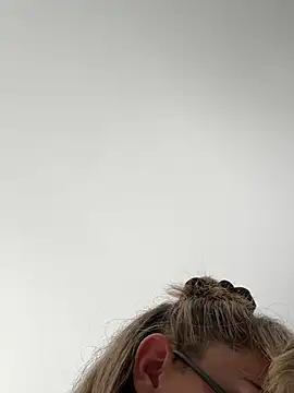 Lolasecret_ live XXX chat