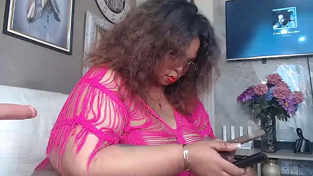 ThickyMinajxx Webcam-Show