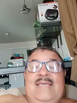 Misterymem63 Show Webcam